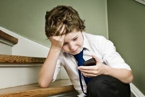Соблазнение онлайн: какие угрозы поджидают детей в сети и как маньяки "по-новому" совращают малолетних
