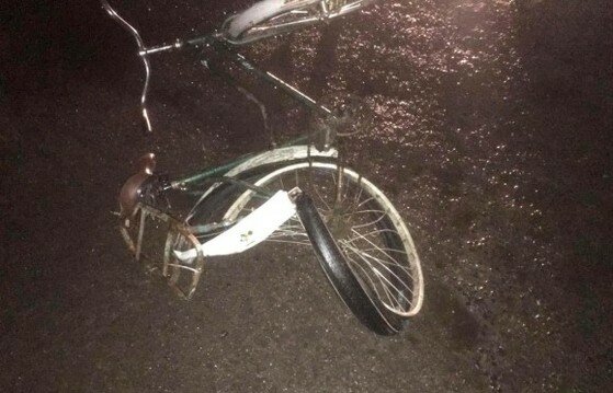 В Ровненской области пьяный водитель сбил велосипедиста и пытался скрыться