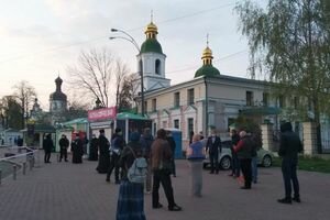 В Киеве полиция ночью охраняла 179 столичных храмов и церквей