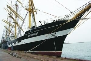 Финляндия запретила российскому кораблю заходить в свой порт