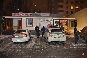 В Киеве мужчина открыл огонь по посетителям кафе людей из-за ссоры с девушкой