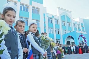 В Крыму директором школы назначили разыскиваемую в Украине мошенницу
