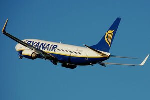 В аэропорту "Борисполь" впервые приземлился самолет лоукостера Ryanair