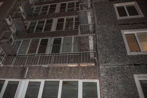 В Днепре парень выбросился с балкона многоэтажки после двух попыток суицида (фото)