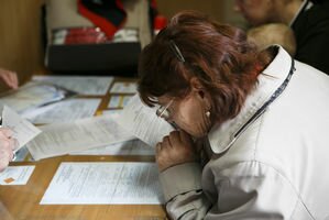 В Чернигове работница "Укрпочты" перечисляла себе коммунальные платежи местных жителей