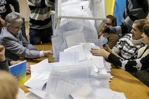 Как в Украине подкупают избирателей: карусели, семейный подряд и операция "Гречка" - разбор схем и фальсификаций