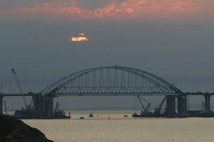 Тука предупредил о катастрофических последствиях в случае обрушения Крымского моста