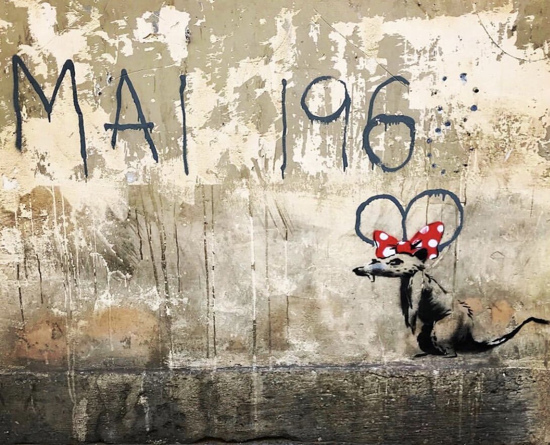 В столице франции появились новые граффити Бэнкси