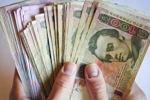 Монетизируют не только субсидии: какие еще льготы украинцы получат наличкой и можно ли на этом сэкономить