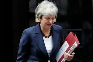 Британский парламент в третий раз отклонил условия Brexit, предложенные Терезой Мэй