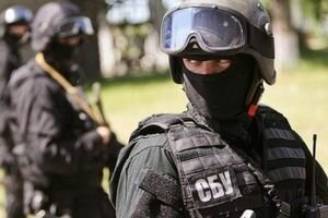СБУ : ФСБ наняла "шпиона", чтобы он похитил сотрудников спецслужбы или ВСУ