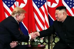 Reuters: Трамп на саммите в Ханое просил Ким Чен Ына отдать все ядерное оружие США