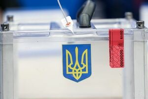 В Одессе глава комиссии избил молодого человека на избирательном участке