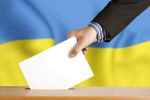 В Польше продлили работу избирательного участка из-за большой очереди украинцев