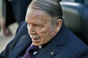 82-летний президент Алжира собирается уходить в отставку