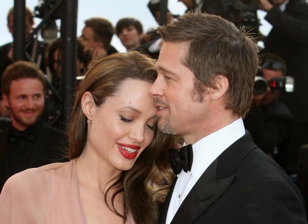 "Не хочу иметь ничего общего": Анджелина Джоли вернула свою девичью фамилию