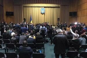 Суд не удовлетворил иск об отмене регистрации Зеленского кандидатом в президенты