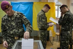 Победил с минимальным отрывом: как голосовали военные украинцы в ОРДЛО