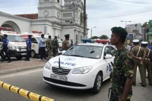 Число жертв кровавых терактов на Шри-Ланке превысило 300 человек 