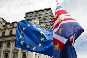 В Евросоюзе заявили, что не будут пересматривать соглашение об условиях Brexit