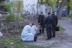 В Киеве на Подоле в заброшенном здании нашли труп мужчины