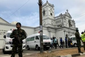 На Шри-Ланке ввели комендантский час из-за массовых беспорядков 