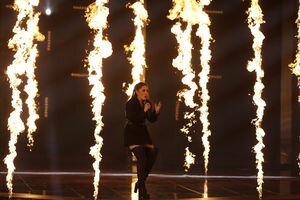 Огонь, ангелы и руки: в сети появились впечатляющие фото с полуфинала Евровидения