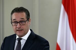 В Австрии разгорелся крупный скандал вокруг вице-канцлера: Штрахе подал в отставку