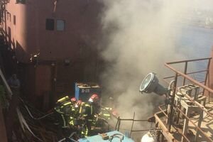 В Киеве ликвидировали пожар на заводе "Кузня на Рыбальском"