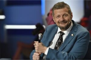 "Тростью по голове": СМИ уличили Мосийчука в избиении своего бывшего шефа Ляшко