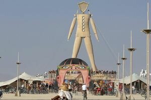 Культовый фестиваль Burning Man оказался под угрозой закрытия: что произошло