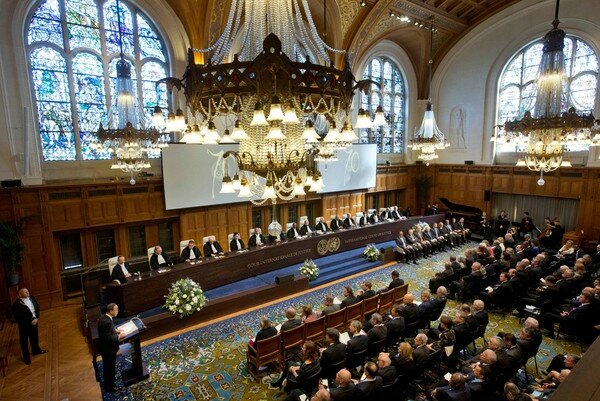 Гаагский суд официально обнародовал позиции Украины и РФ по делу о Крыме