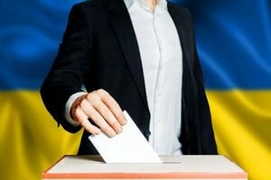 Выборы в Раду: в ЦИК подсчитали, сколько украинцев уже изменили место для голосования