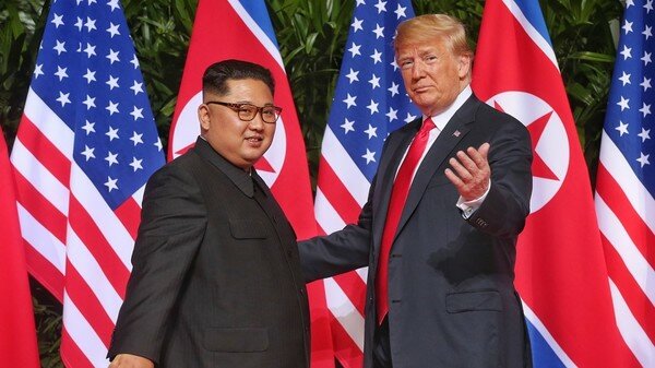 Трамп продлил санкции против КНДР из-за угрозы ядерного оружия