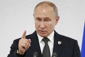 "Он заблуждается": Путин ответил на обвинения Элтона Джона в лицемерии