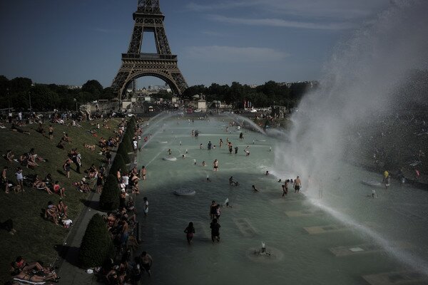 В Европе от невыносимой жары погибли уже восемь человек