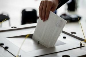 Стало известно, сколько украинцев изменили место голосования на выборах в Раду