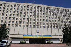 В Киеве заминировали здание ЦИК, людей срочно эвакуировали 