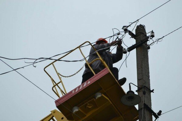 В Украине из-за непогоды без электричества остались 40 населенных пунктов
