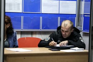 В Киеве мужчина изнасиловал женщину на глазах 14-летней дочери