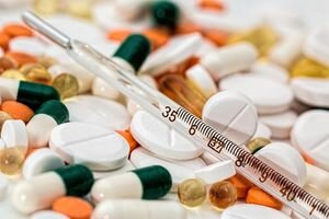 В Украине выросла стоимость стандартного набора лекарств: подробности
