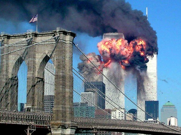 Трагедия 11 сентября: 18 лет назад в США произошел самый кровавый теракт в мире