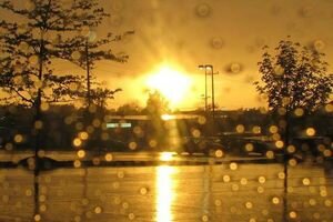 Солнце вперемешку с дождями: какой будет погода в Украине в последний день сентября