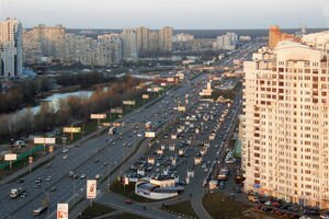 В Киеве на проспекте Бажана на два дня ограничат движение: даты и план объезда