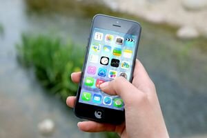 В Apple предупредили об отключении некоторых iPhone от интернета: подробности