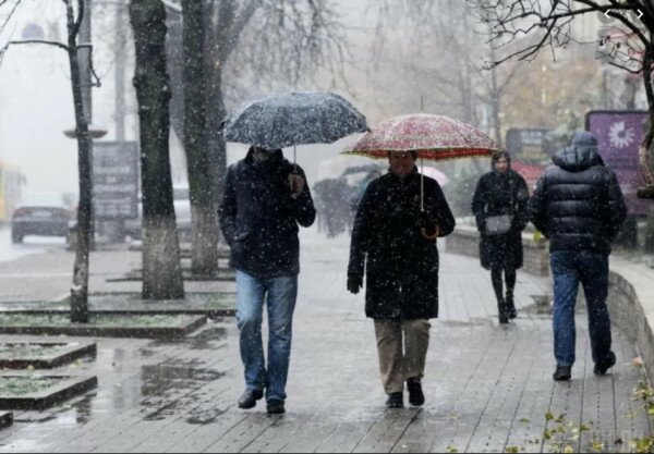 Потепление и дожди: синоптики рассказали, какая погода будет в Украине во вторник