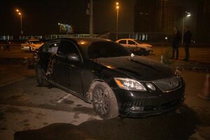 В Киеве на Осокорках Lexus насмерть сбил девушку на тротуаре (фото, видео)