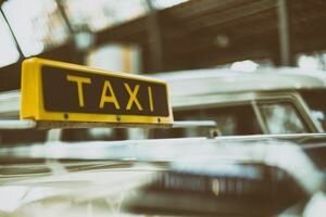 В Николаеве Lexus влетел в такси: двое погибших и двое в реанимации
