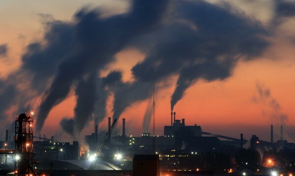 СМИ назвали топ-10 компаний-загрязнителей воздуха, 7 из которых принадлежат Ахметову