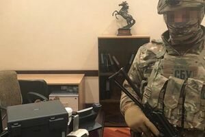 Обыск в офисе Медведчука был нужен, чтобы СБУ убрала незаконно установленные там ранее "жучки", - СМИ